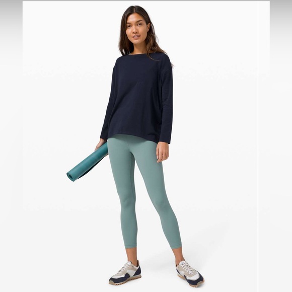 Lululemon Back In Action Long Sleeve - Navy - Picture 2 of 6